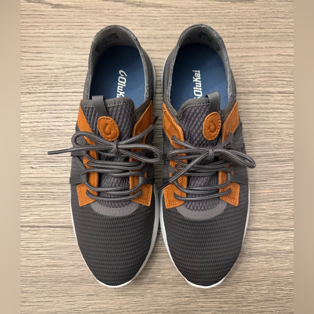 OluKai Mio Li Sneakers- Never worn!
